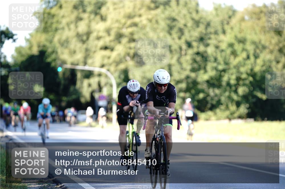 07.09.2025 - 19. Norderstedt Triathlon Michael Burmester http://msf.ph/oto/8845410 07.09.2025 16:05:12 Radfahren 1095, 1618 meine-sportfotos.de