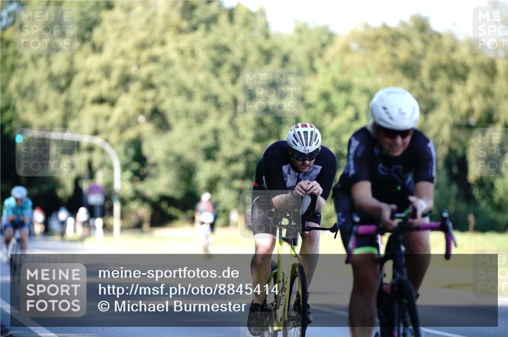 07.09.2025 - 19. Norderstedt Triathlon Michael Burmester http://msf.ph/oto/8845414 07.09.2025 16:05:13 Radfahren 1095, 1618 meine-sportfotos.de