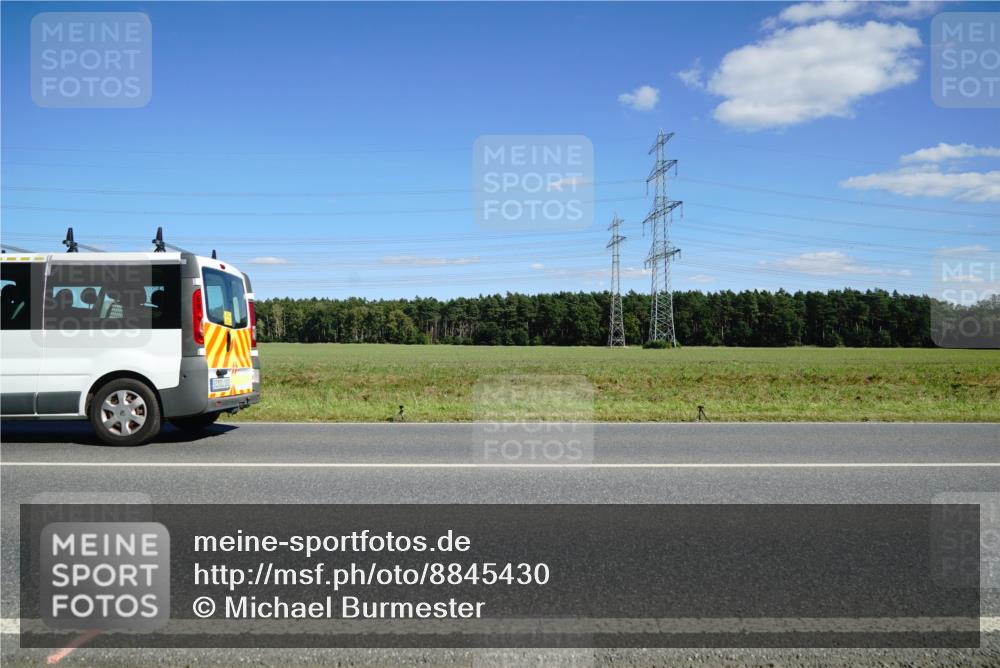 07.09.2025 - 19. Norderstedt Triathlon Michael Burmester http://msf.ph/oto/8845430 07.09.2025 15:00:37 Radfahren 1019 meine-sportfotos.de