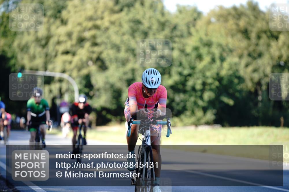 07.09.2025 - 19. Norderstedt Triathlon Michael Burmester http://msf.ph/oto/8845431 07.09.2025 16:05:20 Radfahren 525, 897, 1432 meine-sportfotos.de