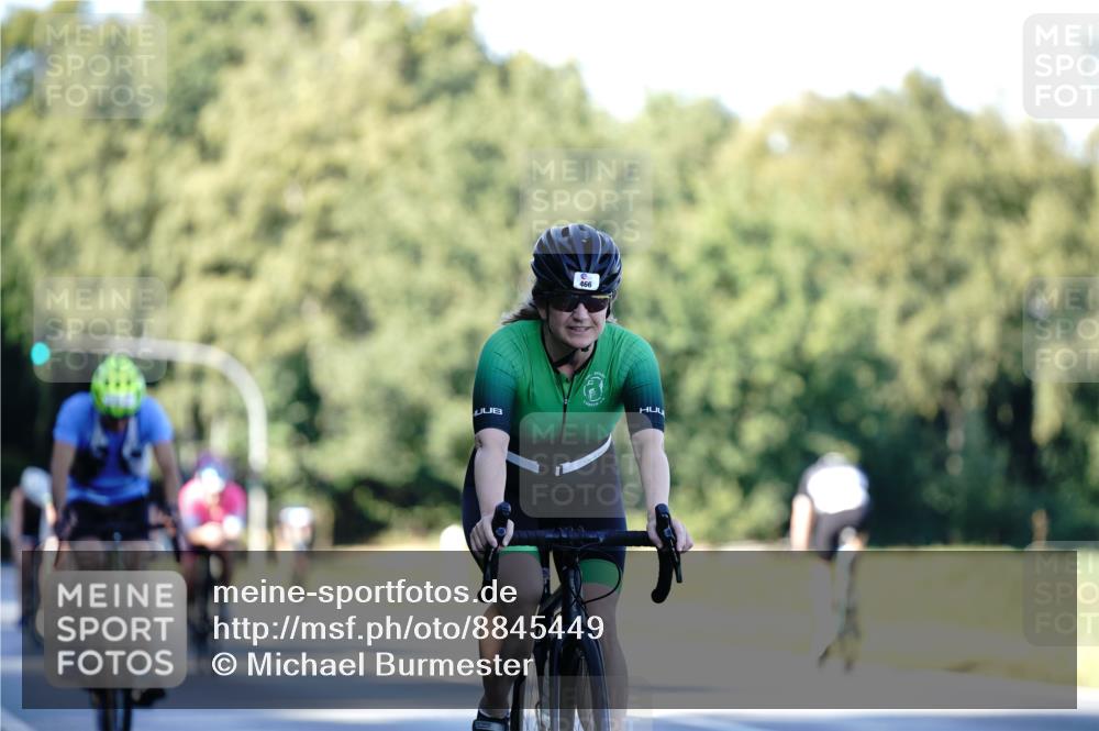 07.09.2025 - 19. Norderstedt Triathlon Michael Burmester http://msf.ph/oto/8845449 07.09.2025 16:05:23 Radfahren 466, 525, 546, 897, 1091, 1446 meine-sportfotos.de