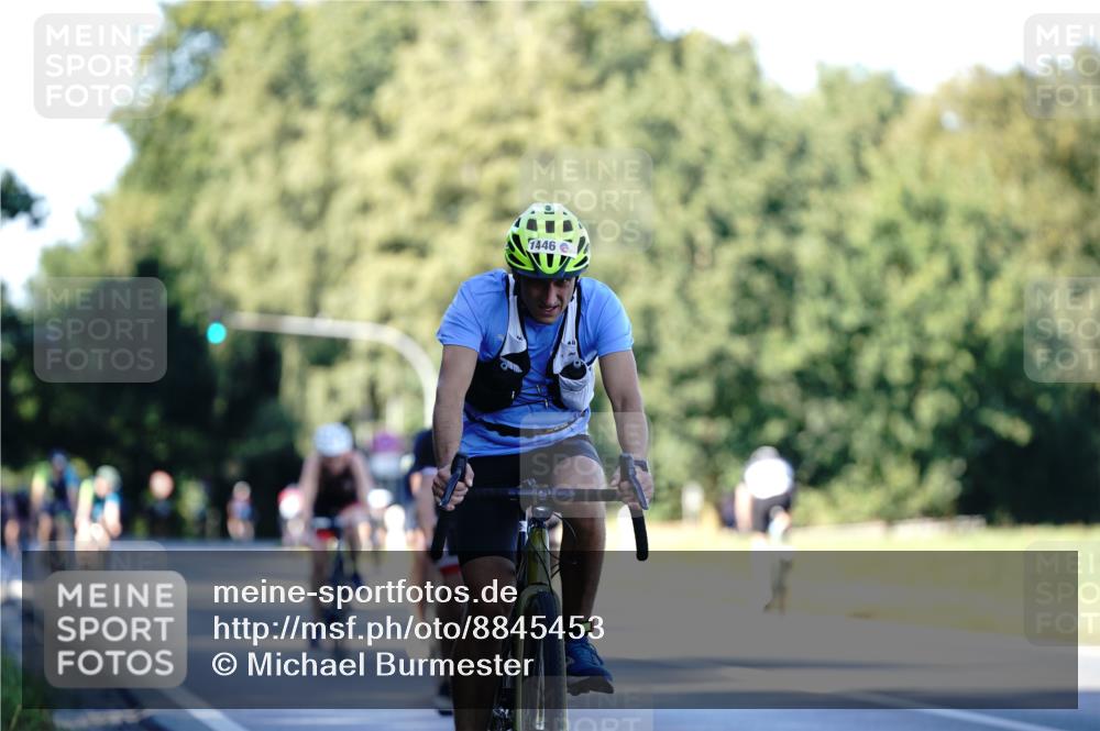 07.09.2025 - 19. Norderstedt Triathlon Michael Burmester http://msf.ph/oto/8845453 07.09.2025 16:05:24 Radfahren 466, 525, 546, 897, 1053, 1091, 1446 meine-sportfotos.de