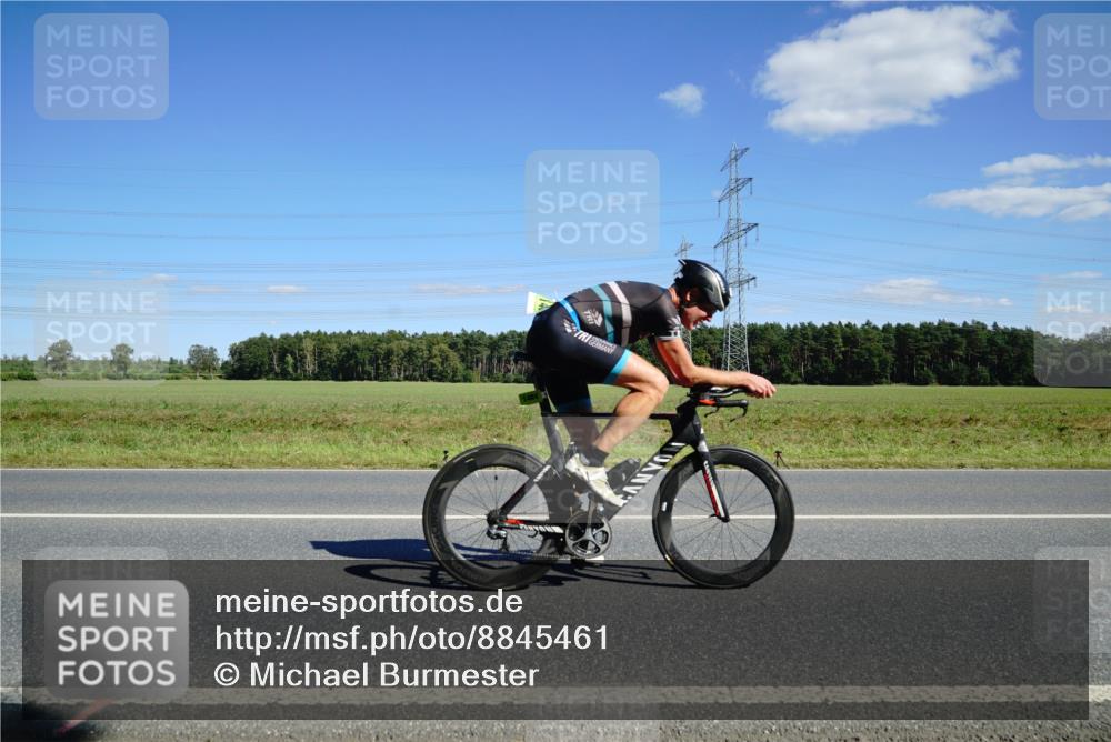 07.09.2025 - 19. Norderstedt Triathlon Michael Burmester http://msf.ph/oto/8845461 07.09.2025 15:01:11 Radfahren 455, 1484, 1510 meine-sportfotos.de