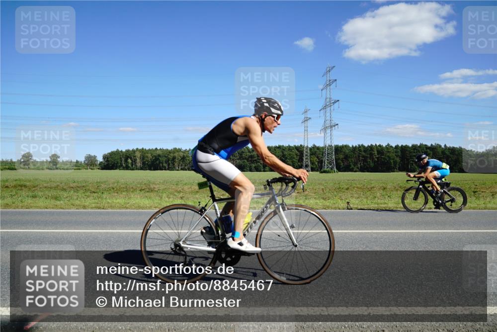 07.09.2025 - 19. Norderstedt Triathlon Michael Burmester http://msf.ph/oto/8845467 07.09.2025 15:01:12 Radfahren 1484, 1510 meine-sportfotos.de