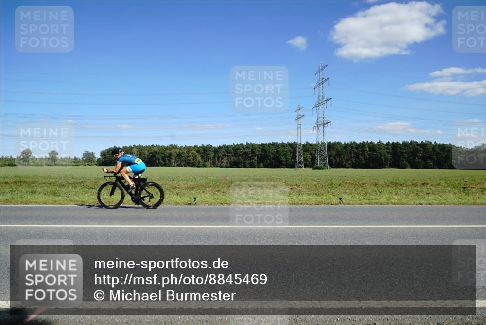 07.09.2025 - 19. Norderstedt Triathlon Michael Burmester http://msf.ph/oto/8845469 07.09.2025 15:01:13 Radfahren 1484, 1510 meine-sportfotos.de