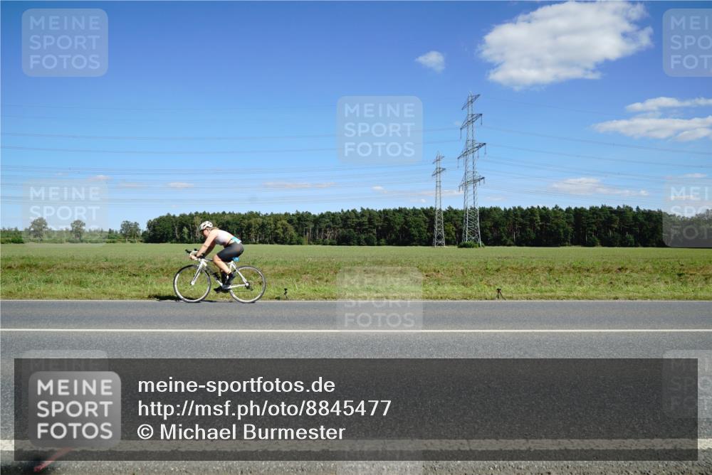 07.09.2025 - 19. Norderstedt Triathlon Michael Burmester http://msf.ph/oto/8845477 07.09.2025 15:01:21 Radfahren 1485 meine-sportfotos.de