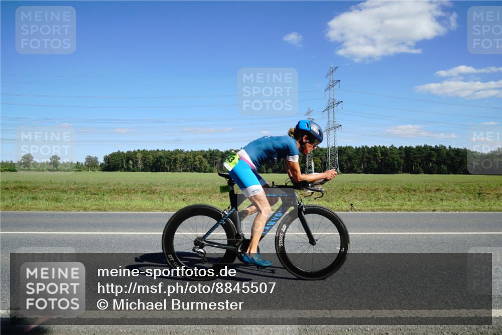 07.09.2025 - 19. Norderstedt Triathlon Michael Burmester http://msf.ph/oto/8845507 07.09.2025 15:01:47 Radfahren 443, 1481 meine-sportfotos.de