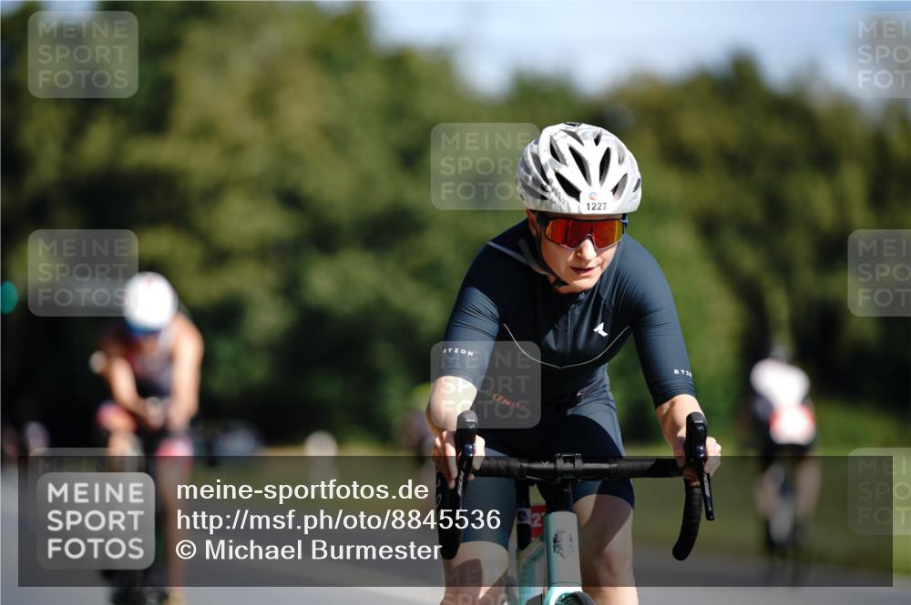 07.09.2025 - 19. Norderstedt Triathlon Michael Burmester http://msf.ph/oto/8845536 07.09.2025 11:05:20 Radfahren 1174, 1227 meine-sportfotos.de