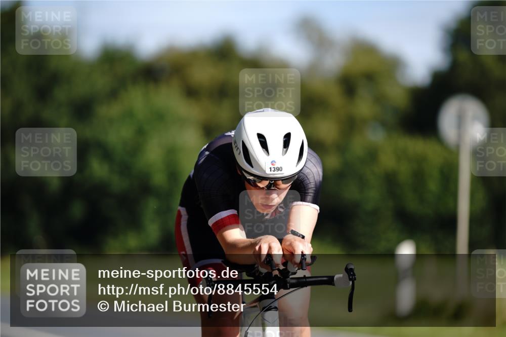 07.09.2025 - 19. Norderstedt Triathlon Michael Burmester http://msf.ph/oto/8845554 07.09.2025 11:05:29 Radfahren 1390 meine-sportfotos.de