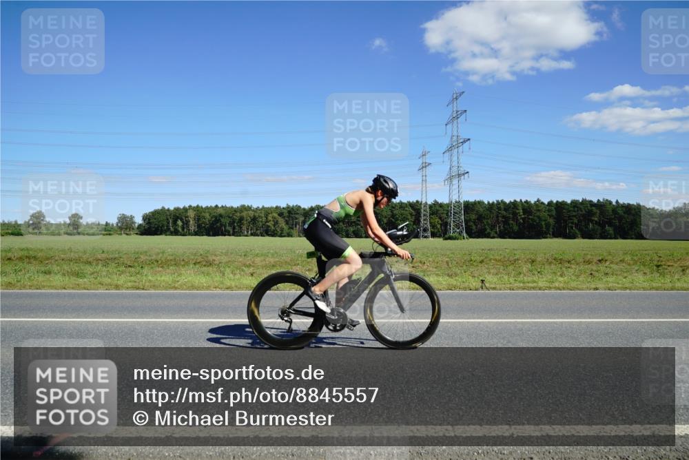 07.09.2025 - 19. Norderstedt Triathlon Michael Burmester http://msf.ph/oto/8845557 07.09.2025 15:02:23 Radfahren 476, 970 meine-sportfotos.de