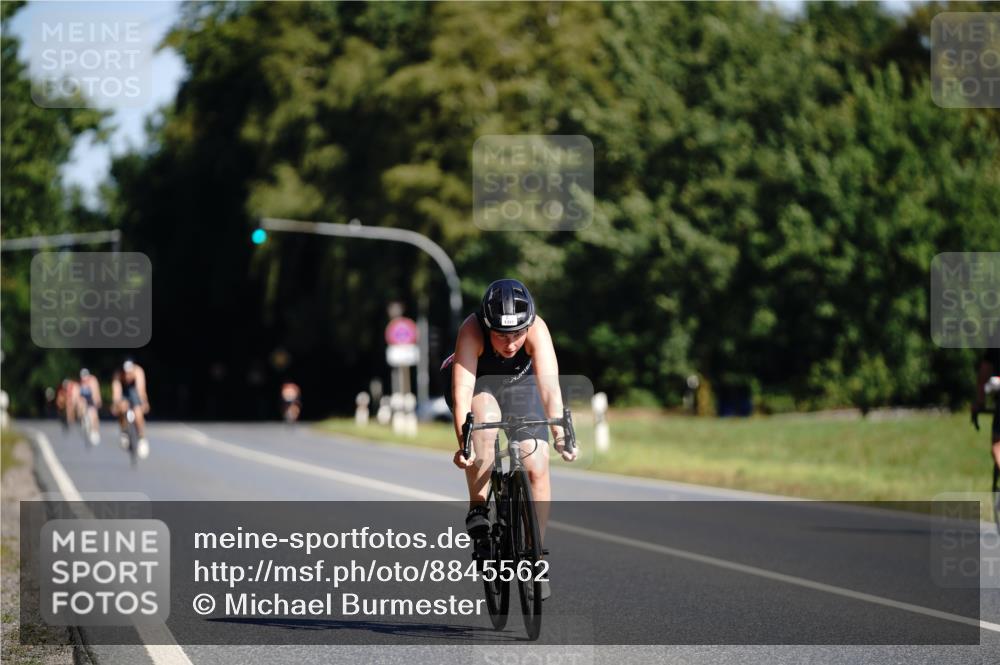 07.09.2025 - 19. Norderstedt Triathlon Michael Burmester http://msf.ph/oto/8845562 07.09.2025 11:05:49 Radfahren 1341 meine-sportfotos.de