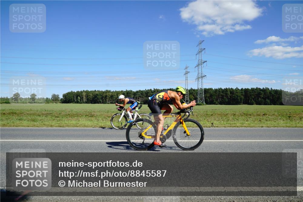 07.09.2025 - 19. Norderstedt Triathlon Michael Burmester http://msf.ph/oto/8845587 07.09.2025 15:02:41 Radfahren 896, 968, 1414 meine-sportfotos.de