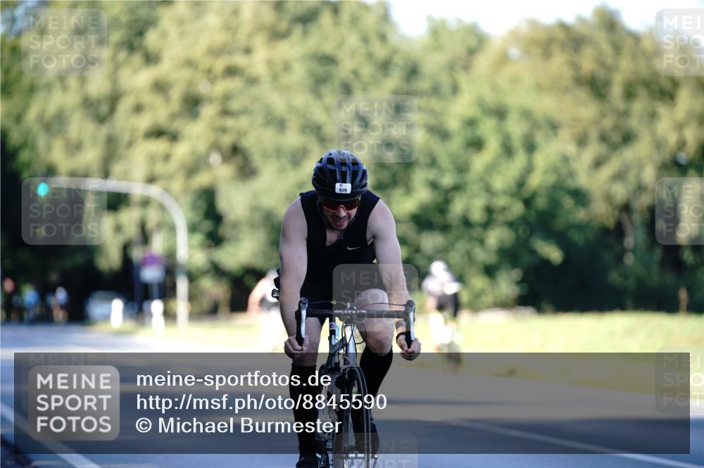07.09.2025 - 19. Norderstedt Triathlon Michael Burmester http://msf.ph/oto/8845590 07.09.2025 16:05:42 Radfahren 362, 521, 864, 903, 929, 1603 meine-sportfotos.de