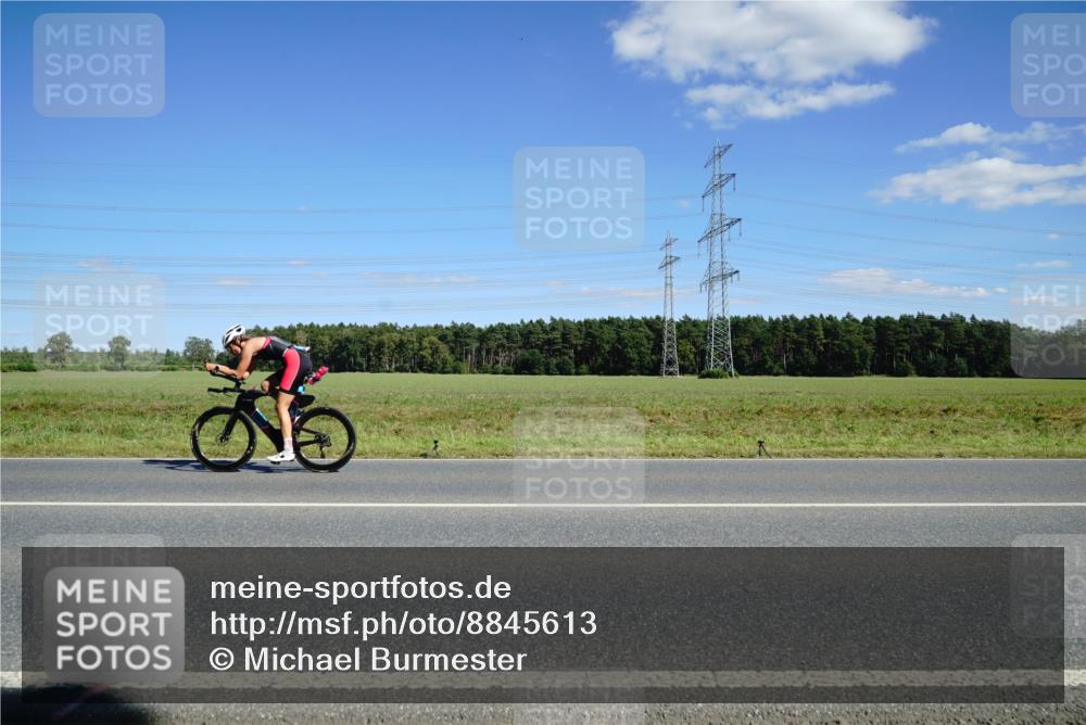 07.09.2025 - 19. Norderstedt Triathlon Michael Burmester http://msf.ph/oto/8845613 07.09.2025 15:03:09 Radfahren  meine-sportfotos.de