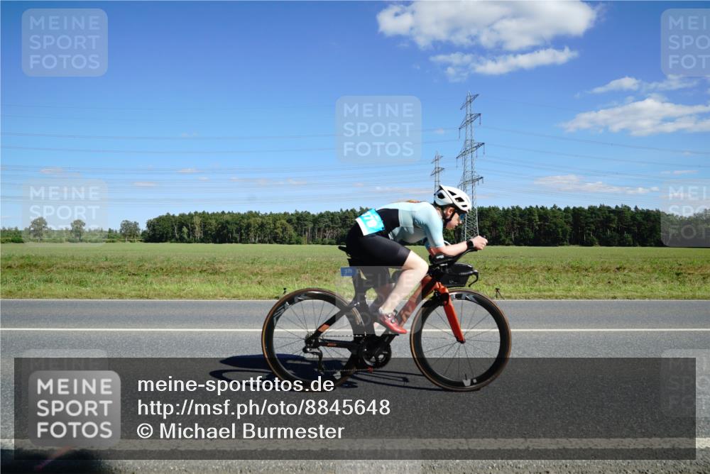 07.09.2025 - 19. Norderstedt Triathlon Michael Burmester http://msf.ph/oto/8845648 07.09.2025 15:03:36 Radfahren 379, 1482 meine-sportfotos.de