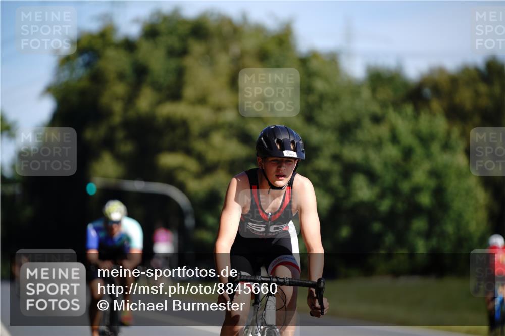 07.09.2025 - 19. Norderstedt Triathlon Michael Burmester http://msf.ph/oto/8845660 07.09.2025 11:06:38 Radfahren 749, 1162, 1202, 1203 meine-sportfotos.de