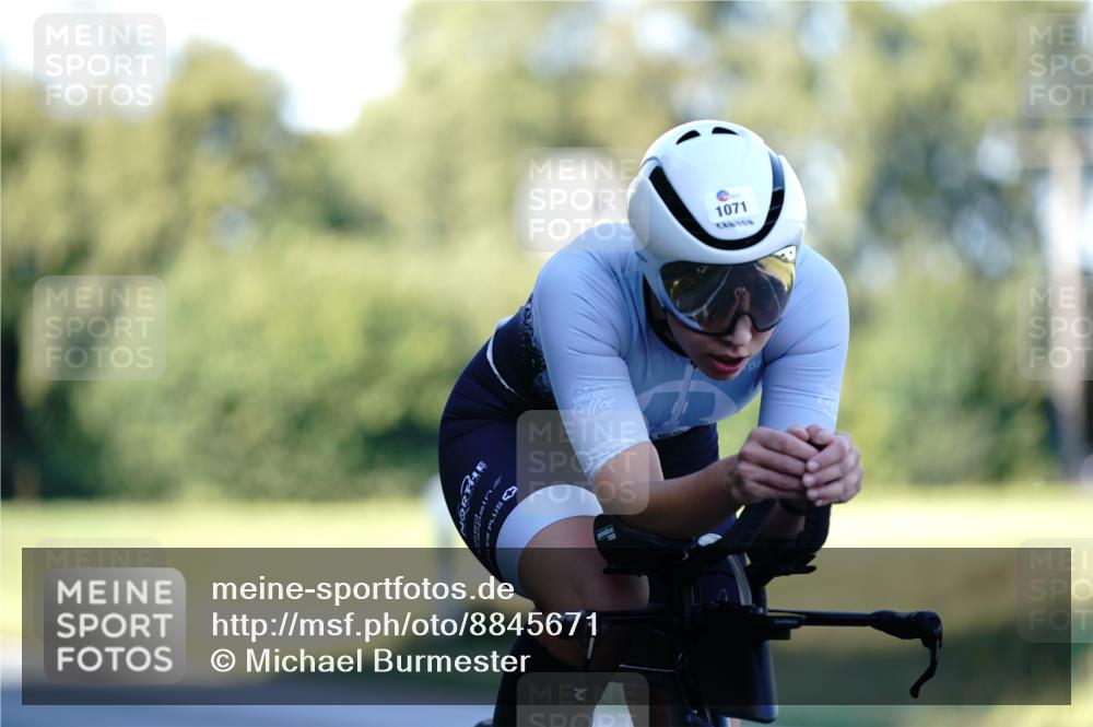 07.09.2025 - 19. Norderstedt Triathlon Michael Burmester http://msf.ph/oto/8845671 07.09.2025 16:06:11 Radfahren 1071, 1581 meine-sportfotos.de
