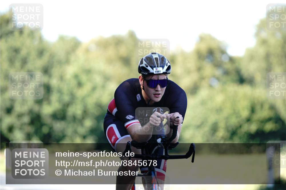07.09.2025 - 19. Norderstedt Triathlon Michael Burmester http://msf.ph/oto/8845678 07.09.2025 16:06:14 Radfahren 931, 1071, 1581 meine-sportfotos.de