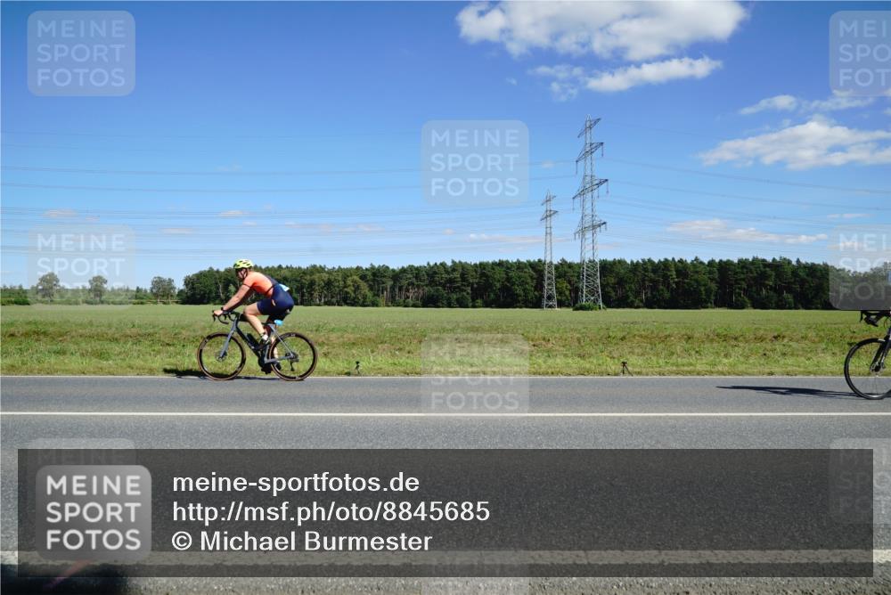 07.09.2025 - 19. Norderstedt Triathlon Michael Burmester http://msf.ph/oto/8845685 07.09.2025 15:03:50 Radfahren 1470, 1505 meine-sportfotos.de