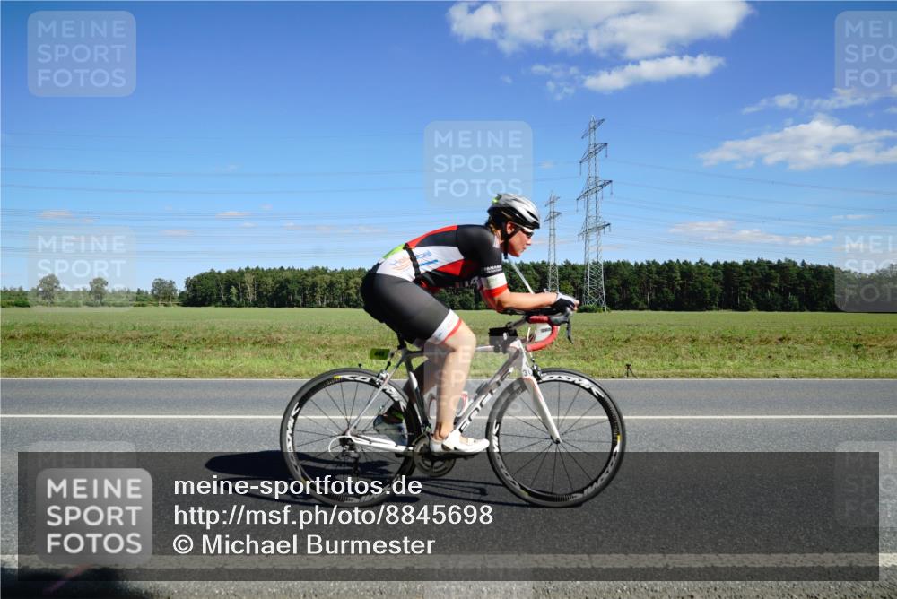 07.09.2025 - 19. Norderstedt Triathlon Michael Burmester http://msf.ph/oto/8845698 07.09.2025 15:04:00 Radfahren 445, 1434 meine-sportfotos.de