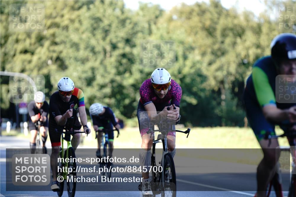 07.09.2025 - 19. Norderstedt Triathlon Michael Burmester http://msf.ph/oto/8845700 07.09.2025 16:06:19 Radfahren 485, 531, 931, 1512, 1609, 1611 meine-sportfotos.de