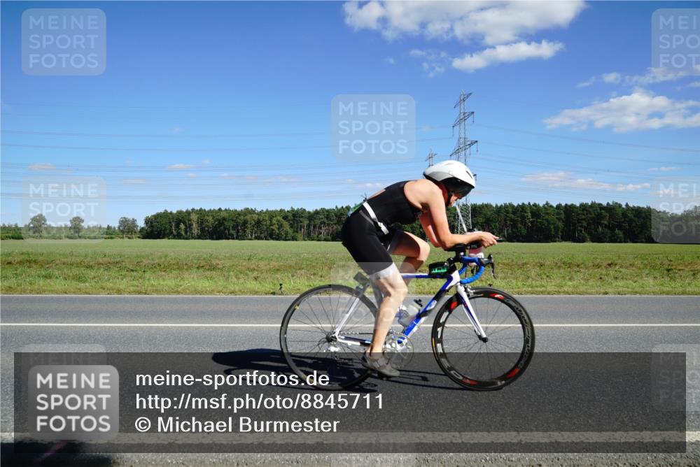 07.09.2025 - 19. Norderstedt Triathlon Michael Burmester http://msf.ph/oto/8845711 07.09.2025 15:04:08 Radfahren 462, 1431 meine-sportfotos.de