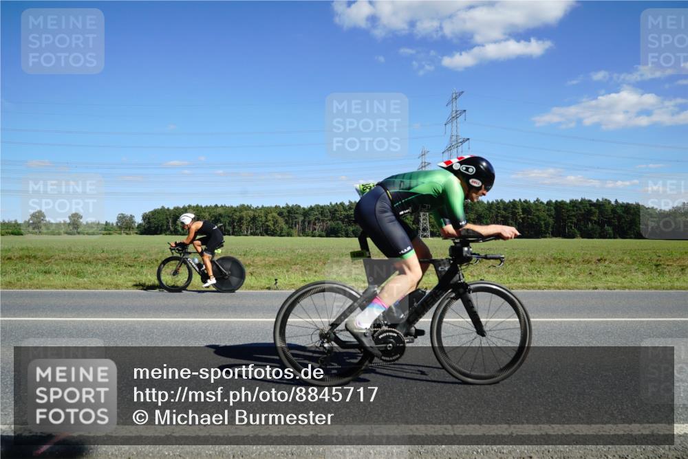 07.09.2025 - 19. Norderstedt Triathlon Michael Burmester http://msf.ph/oto/8845717 07.09.2025 15:04:13 Radfahren 1488 meine-sportfotos.de