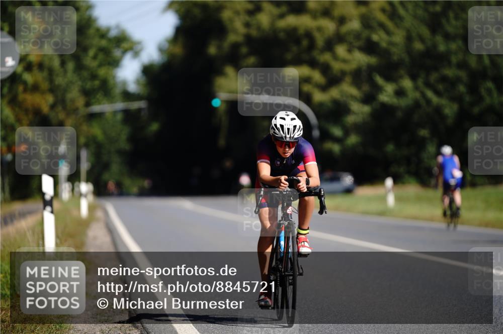 07.09.2025 - 19. Norderstedt Triathlon Michael Burmester http://msf.ph/oto/8845721 07.09.2025 11:07:46 Radfahren 1175, 1177 meine-sportfotos.de