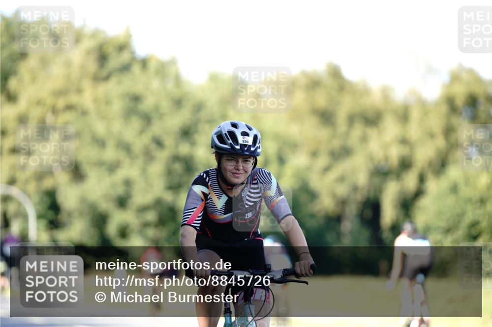 07.09.2025 - 19. Norderstedt Triathlon Michael Burmester http://msf.ph/oto/8845726 07.09.2025 16:06:22 Radfahren 485, 531, 926, 1512, 1609, 1611 meine-sportfotos.de