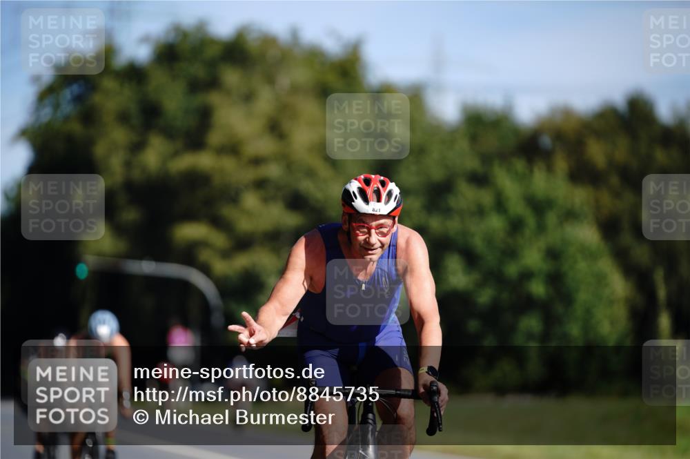 07.09.2025 - 19. Norderstedt Triathlon Michael Burmester http://msf.ph/oto/8845735 07.09.2025 11:08:17 Radfahren 821, 1164 meine-sportfotos.de