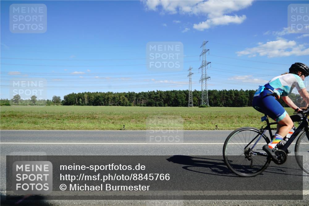 07.09.2025 - 19. Norderstedt Triathlon Michael Burmester http://msf.ph/oto/8845766 07.09.2025 15:04:34 Radfahren 407, 420, 1491 meine-sportfotos.de