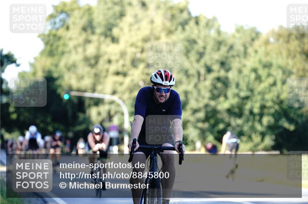 07.09.2025 - 19. Norderstedt Triathlon Michael Burmester http://msf.ph/oto/8845800 07.09.2025 16:06:57 Radfahren 1418, 1528, 1602 meine-sportfotos.de