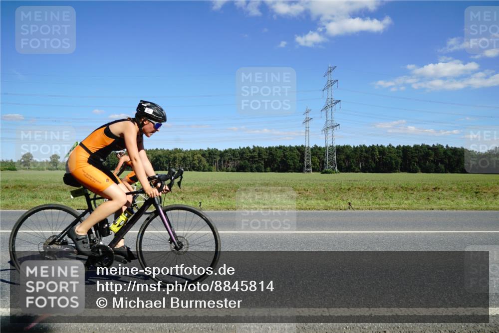 07.09.2025 - 19. Norderstedt Triathlon Michael Burmester http://msf.ph/oto/8845814 07.09.2025 15:05:15 Radfahren 459 meine-sportfotos.de