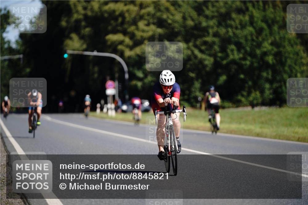 07.09.2025 - 19. Norderstedt Triathlon Michael Burmester http://msf.ph/oto/8845821 07.09.2025 11:09:55 Radfahren 1181 meine-sportfotos.de