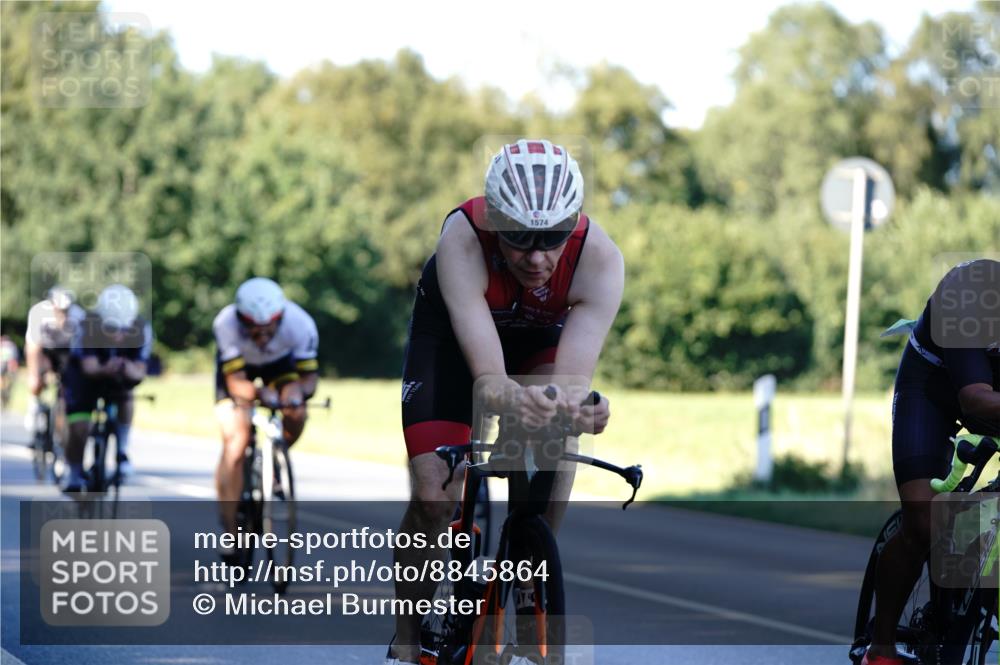 07.09.2025 - 19. Norderstedt Triathlon Michael Burmester http://msf.ph/oto/8845864 07.09.2025 16:07:06 Radfahren 492, 552, 866, 950, 1094, 1400, 1407, 1555, 1574, 1588, 1601 meine-sportfotos.de