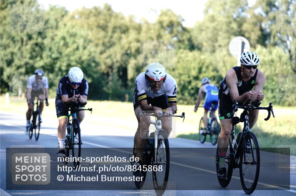07.09.2025 - 19. Norderstedt Triathlon Michael Burmester http://msf.ph/oto/8845868 07.09.2025 16:07:06 Radfahren 492, 552, 866, 950, 1094, 1400, 1407, 1555, 1574, 1588, 1601 meine-sportfotos.de