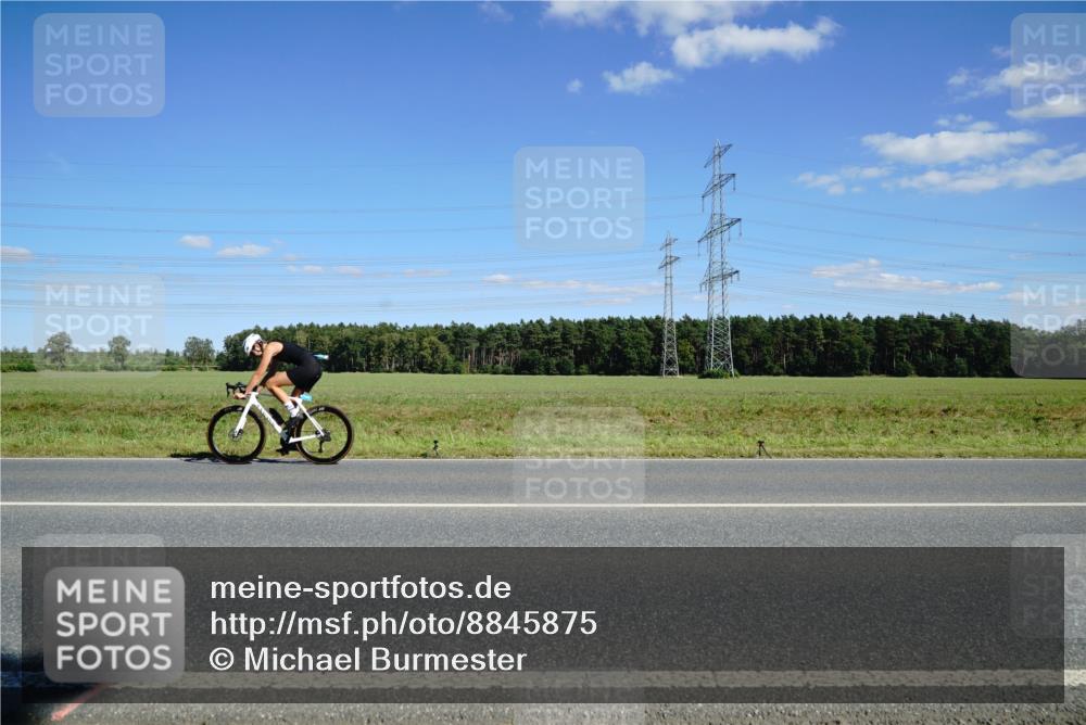 07.09.2025 - 19. Norderstedt Triathlon Michael Burmester http://msf.ph/oto/8845875 07.09.2025 15:05:55 Radfahren  meine-sportfotos.de