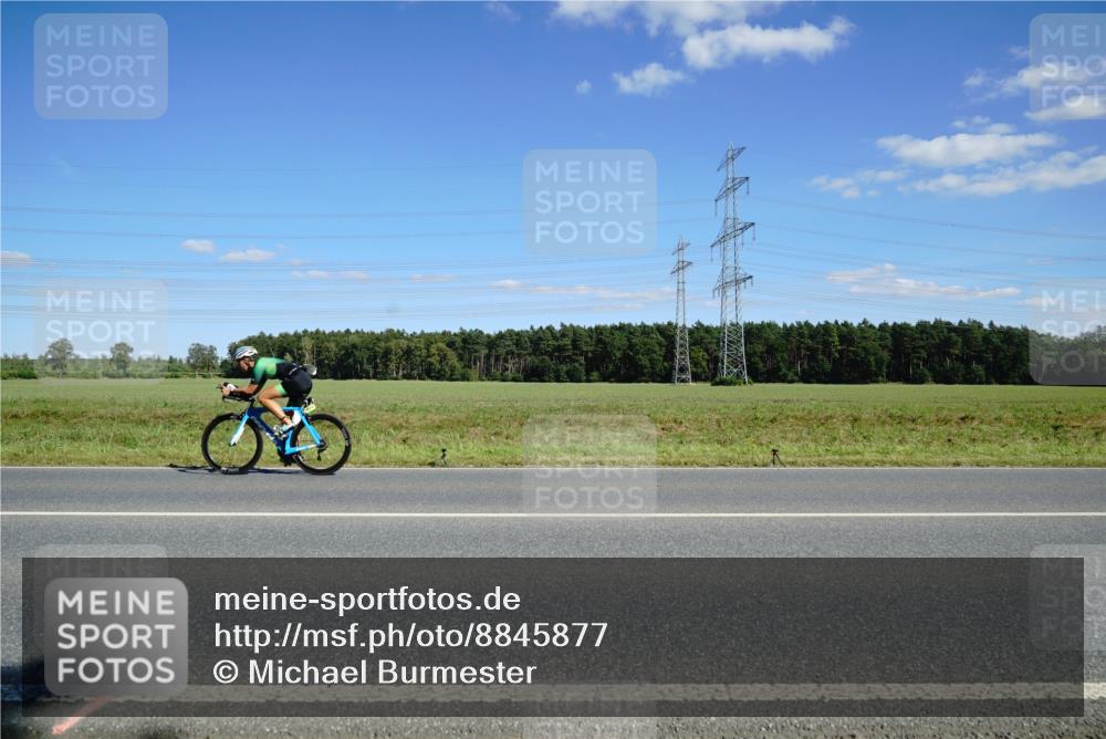 07.09.2025 - 19. Norderstedt Triathlon Michael Burmester http://msf.ph/oto/8845877 07.09.2025 15:05:57 Radfahren  meine-sportfotos.de