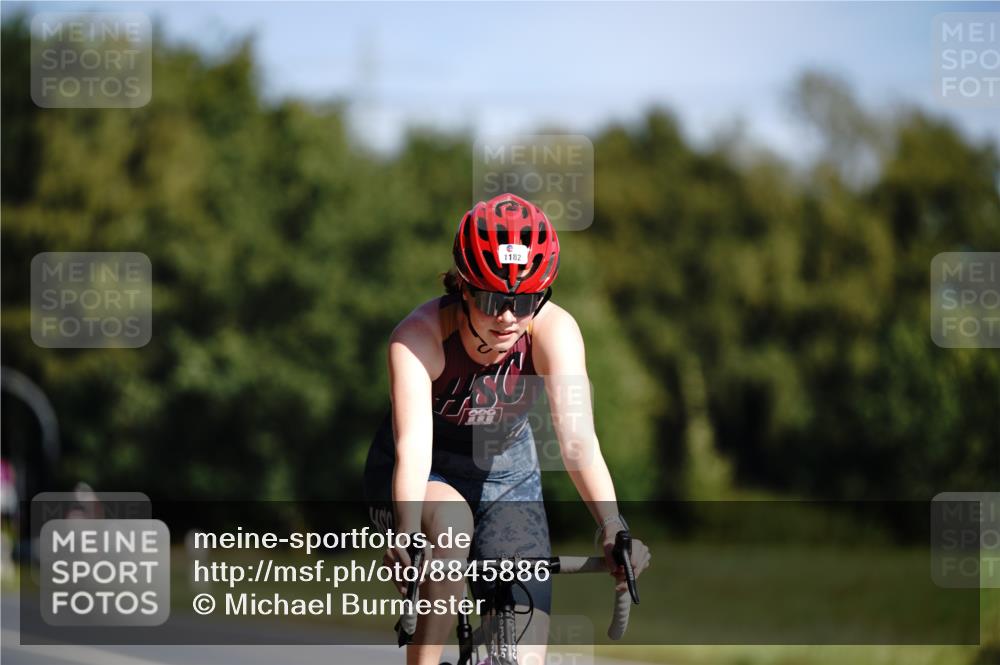 07.09.2025 - 19. Norderstedt Triathlon Michael Burmester http://msf.ph/oto/8845886 07.09.2025 11:10:50 Radfahren 1182 meine-sportfotos.de