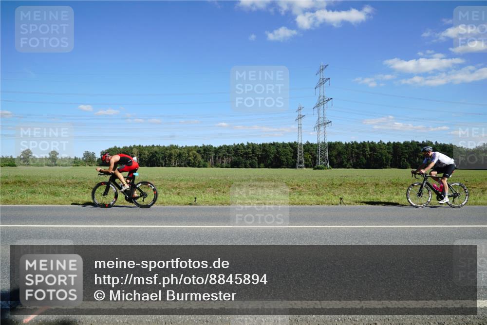 07.09.2025 - 19. Norderstedt Triathlon Michael Burmester http://msf.ph/oto/8845894 07.09.2025 15:06:06 Radfahren  meine-sportfotos.de