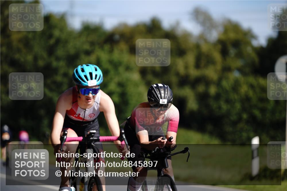 07.09.2025 - 19. Norderstedt Triathlon Michael Burmester http://msf.ph/oto/8845897 07.09.2025 11:10:57 Radfahren 199, 1153, 1184 meine-sportfotos.de