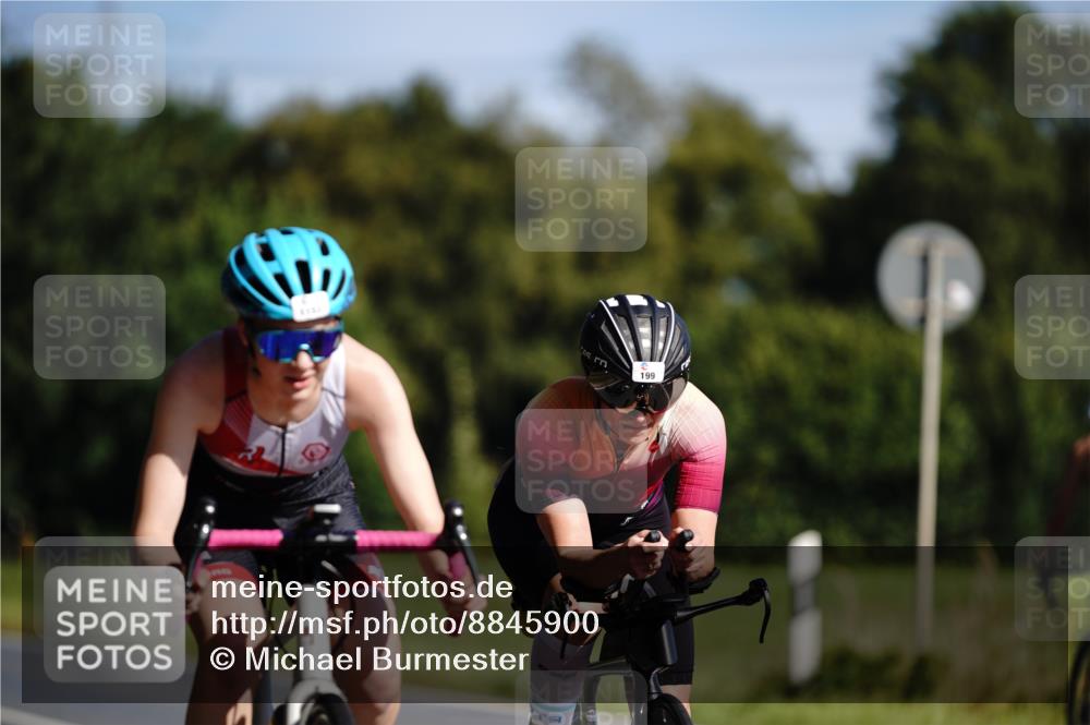07.09.2025 - 19. Norderstedt Triathlon Michael Burmester http://msf.ph/oto/8845900 07.09.2025 11:10:58 Radfahren 199, 1153, 1184, 1377 meine-sportfotos.de