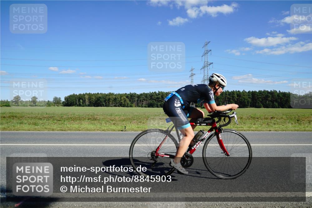 07.09.2025 - 19. Norderstedt Triathlon Michael Burmester http://msf.ph/oto/8845903 07.09.2025 15:06:14 Radfahren 917 meine-sportfotos.de