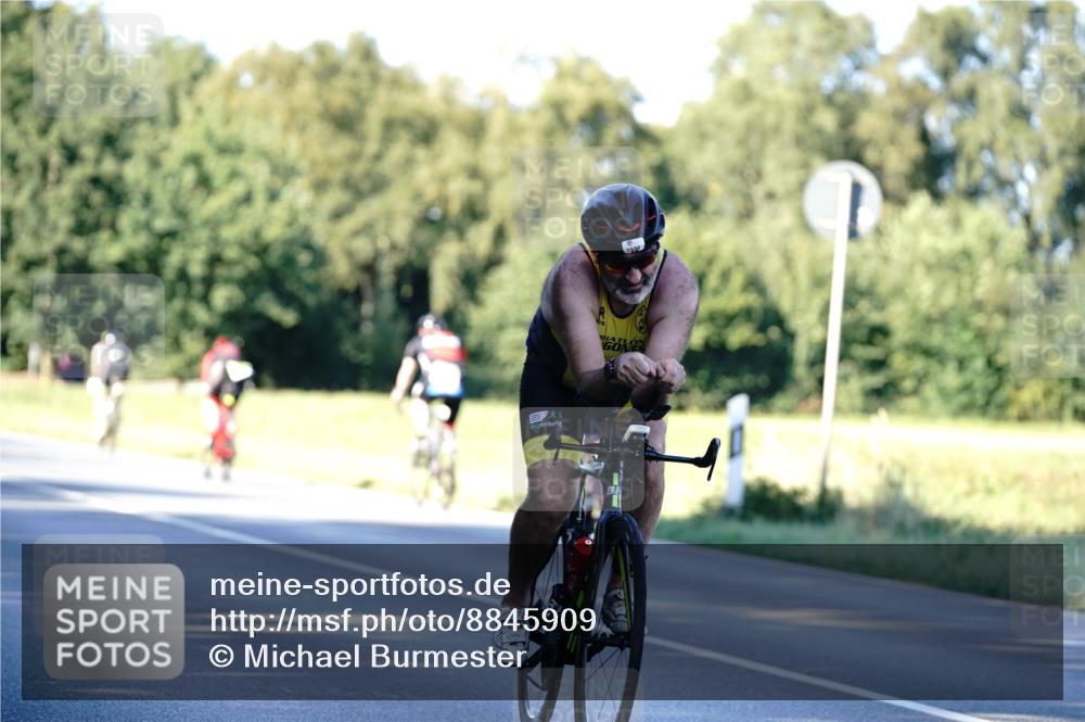 07.09.2025 - 19. Norderstedt Triathlon Michael Burmester http://msf.ph/oto/8845909 07.09.2025 16:07:12 Radfahren 492, 866, 937, 952, 1523, 1589, 1616 meine-sportfotos.de
