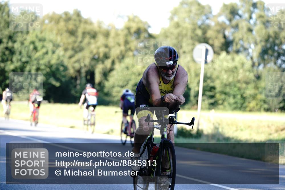 07.09.2025 - 19. Norderstedt Triathlon Michael Burmester http://msf.ph/oto/8845913 07.09.2025 16:07:12 Radfahren 492, 866, 937, 952, 1523, 1589, 1616 meine-sportfotos.de