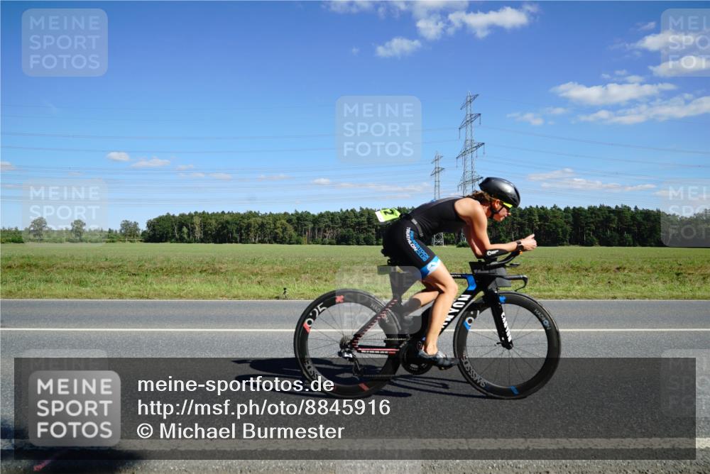 07.09.2025 - 19. Norderstedt Triathlon Michael Burmester http://msf.ph/oto/8845916 07.09.2025 15:06:25 Radfahren 452 meine-sportfotos.de