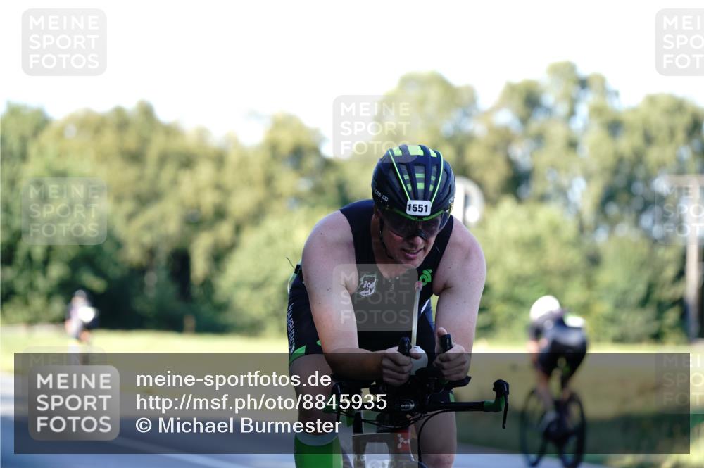 07.09.2025 - 19. Norderstedt Triathlon Michael Burmester http://msf.ph/oto/8845935 07.09.2025 16:07:16 Radfahren 937, 1551 meine-sportfotos.de