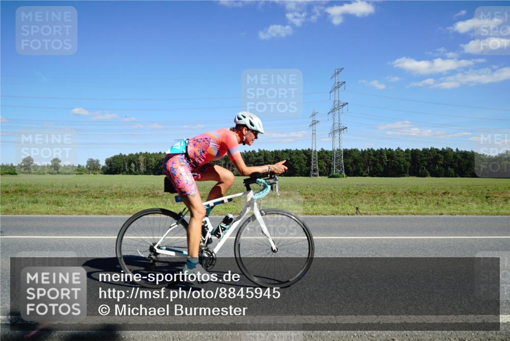 07.09.2025 - 19. Norderstedt Triathlon Michael Burmester http://msf.ph/oto/8845945 07.09.2025 15:06:47 Radfahren 897, 1433 meine-sportfotos.de