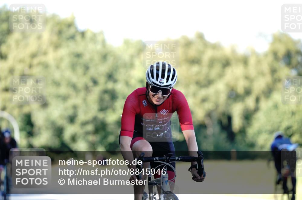 07.09.2025 - 19. Norderstedt Triathlon Michael Burmester http://msf.ph/oto/8845946 07.09.2025 16:07:25 Radfahren 1061 meine-sportfotos.de