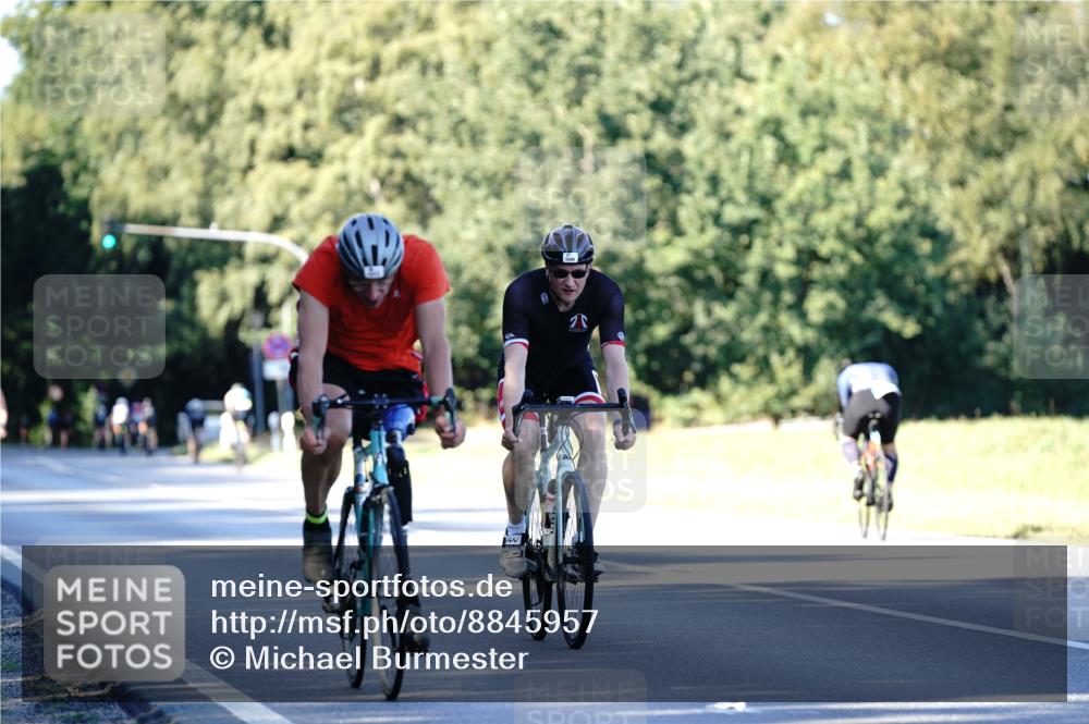07.09.2025 - 19. Norderstedt Triathlon Michael Burmester http://msf.ph/oto/8845957 07.09.2025 16:07:27 Radfahren 1061, 1513, 1580 meine-sportfotos.de